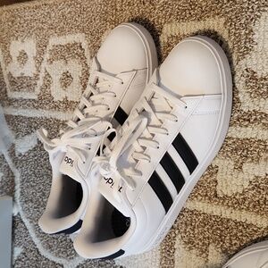 Mens Adidas size 11.5